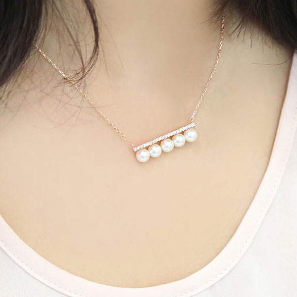 �Ƹ��� ���� �����